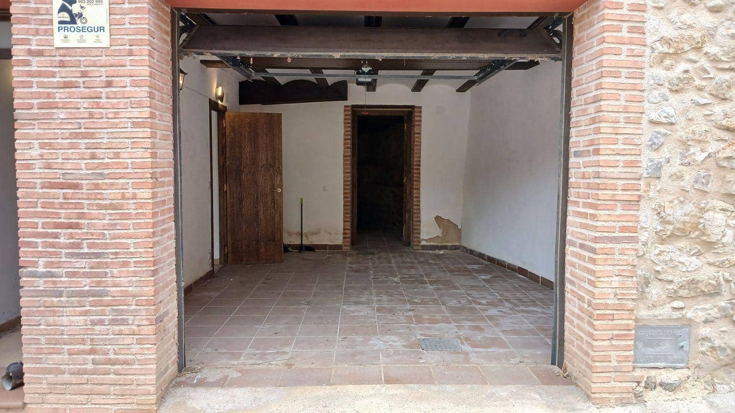 4 soveværelse Byhus til salg i Herbes med garage - € 250.000 (Ref: 10124585)