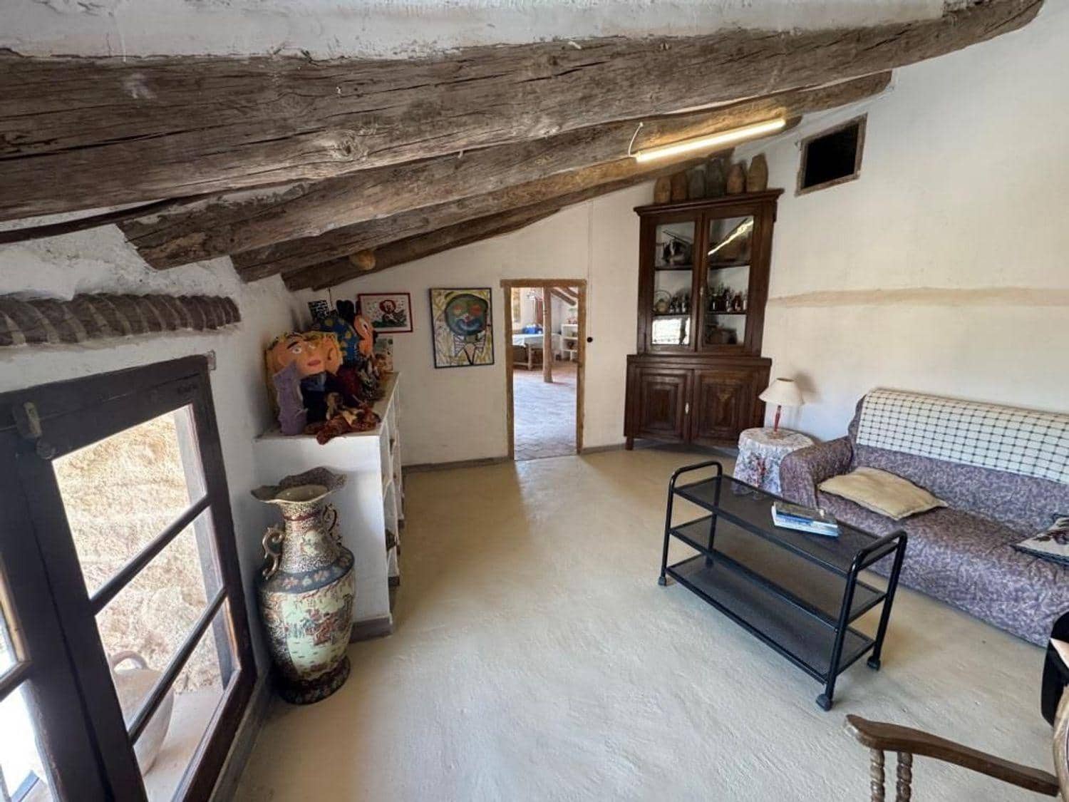4 soverom Hus til salgs i Cretas med garasje - € 298 000 (Ref: 10124586)