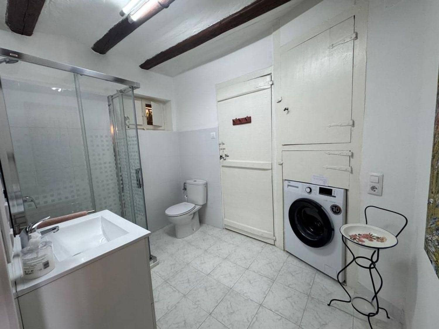 4 soverom Hus til salgs i Cretas med garasje - € 298 000 (Ref: 10124586)