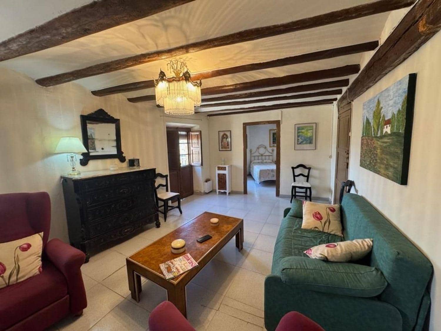 4 soverom Hus til salgs i Cretas med garasje - € 298 000 (Ref: 10124586)
