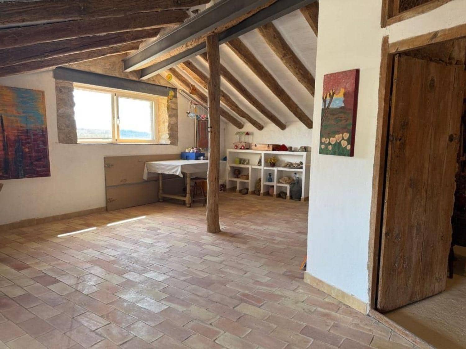 4 soverom Hus til salgs i Cretas med garasje - € 298 000 (Ref: 10124586)