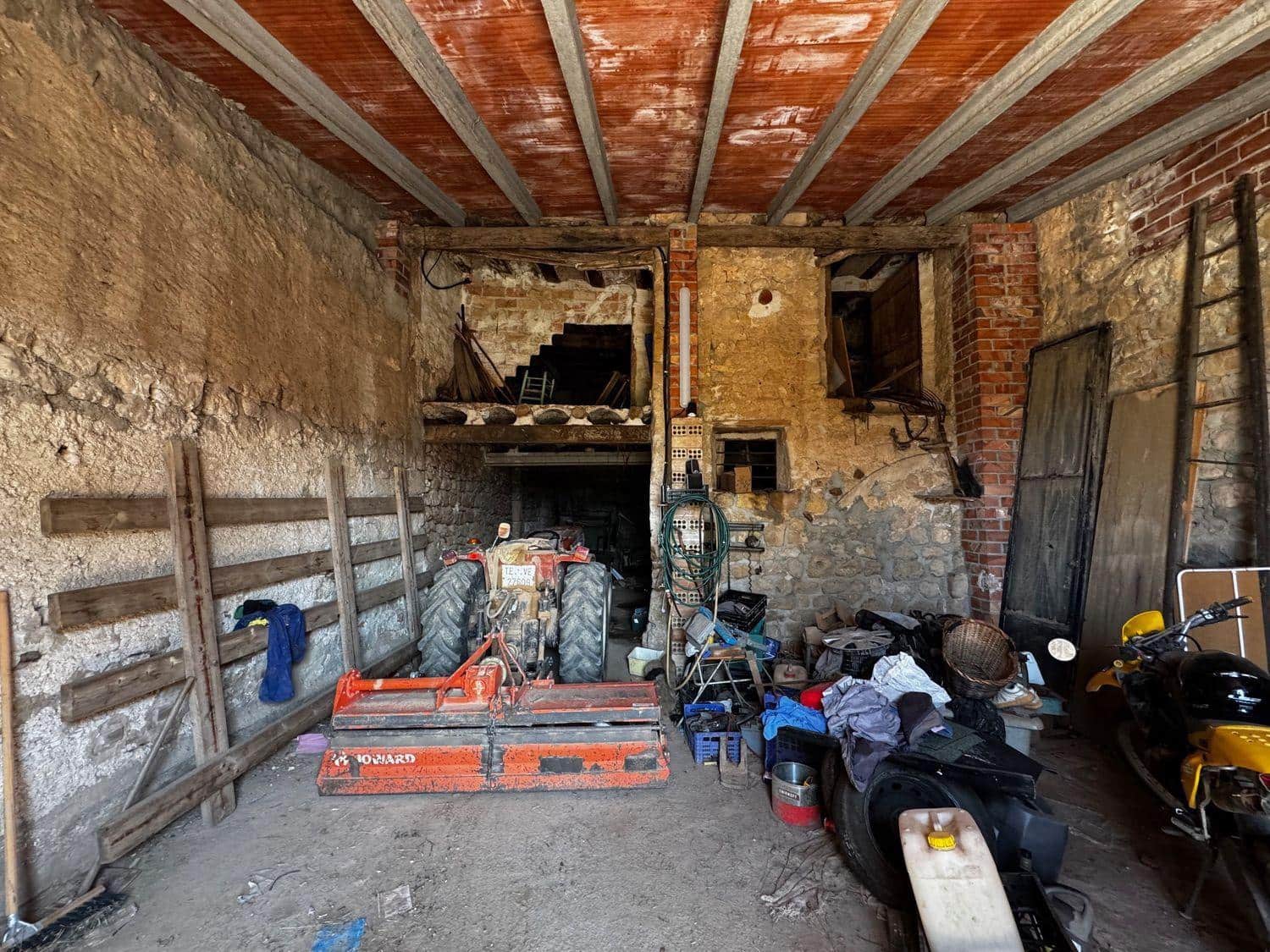 Villa for sale in Horta de Sant Joan with garage - € 48,000 (Ref: 10124590)