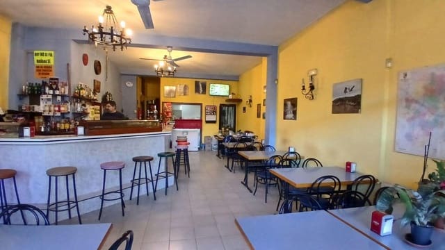 Kommersiell till salu i Valderrobres - 130 000 € (Ref: 10124591)