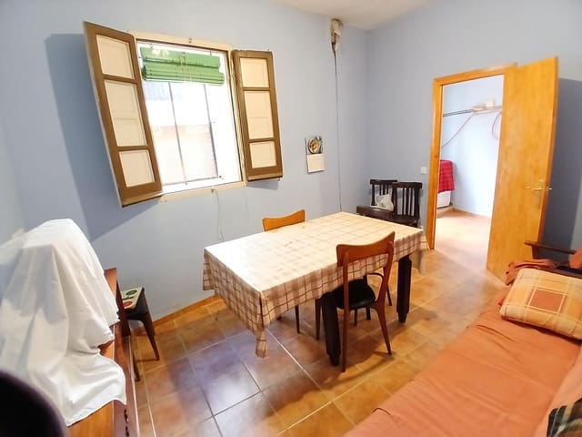3 makuuhuone Omakotitalo myytävänä paikassa Monroyo - 73 000 € (Ref: 10124592)