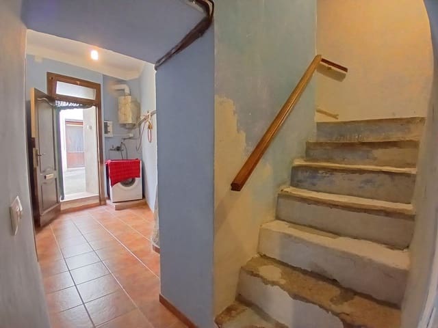 3 makuuhuone Omakotitalo myytävänä paikassa Monroyo - 73 000 € (Ref: 10124592)