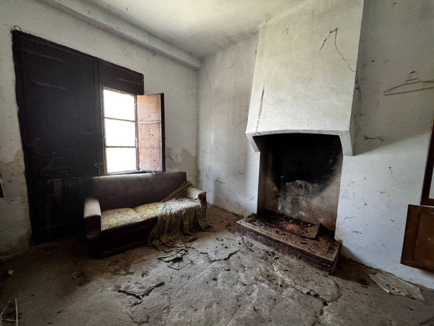 4 soveværelse Byhus til salg i Castelseras - € 33.000 (Ref: 10124593)