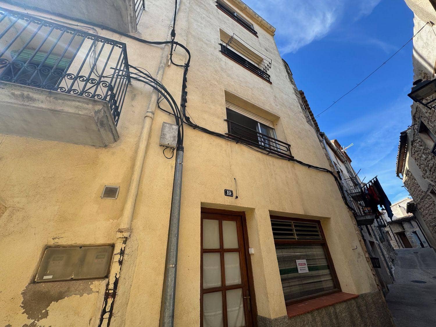 3 bedroom Townhouse for sale in Horta de Sant Joan - € 97,000 (Ref: 10124599)