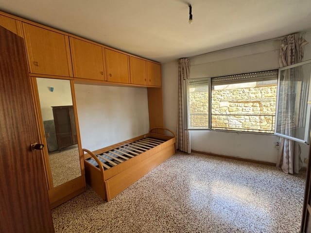 3 bedroom Townhouse for sale in Horta de Sant Joan - € 97,000 (Ref: 10124599)