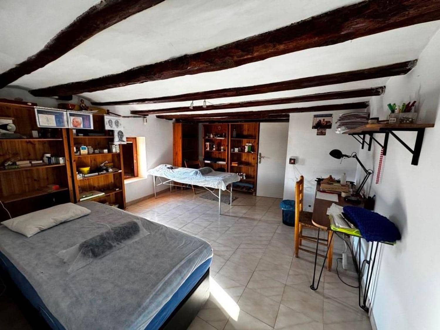 7 makuuhuone Omakotitalo myytävänä paikassa Cretas - 330 000 € (Ref: 10124600)