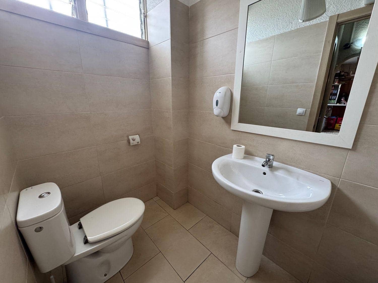 Gewerbe zu vermieten in Penarroya de Tastavins - 400 € (Ref: 10124603)