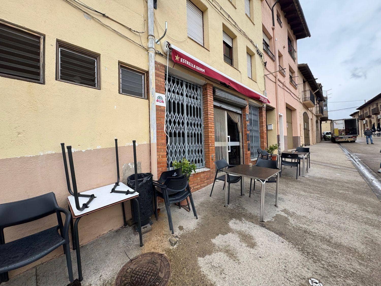 Gewerbe zu vermieten in Penarroya de Tastavins - 400 € (Ref: 10124603)