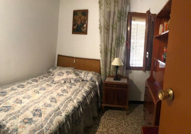 4 quarto Casa em Banda para venda em Valdeltormo - 75 000 € (Ref: 10124607)