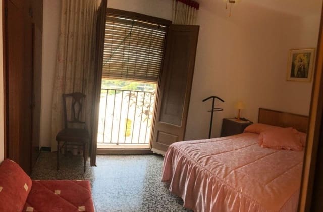 4 quarto Casa em Banda para venda em Valdeltormo - 75 000 € (Ref: 10124607)