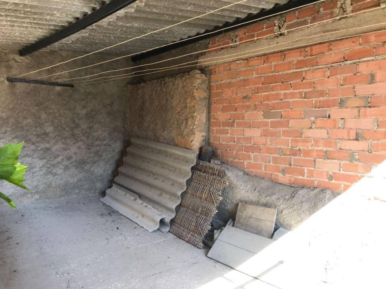 4 quarto Casa em Banda para venda em Valdeltormo - 75 000 € (Ref: 10124607)