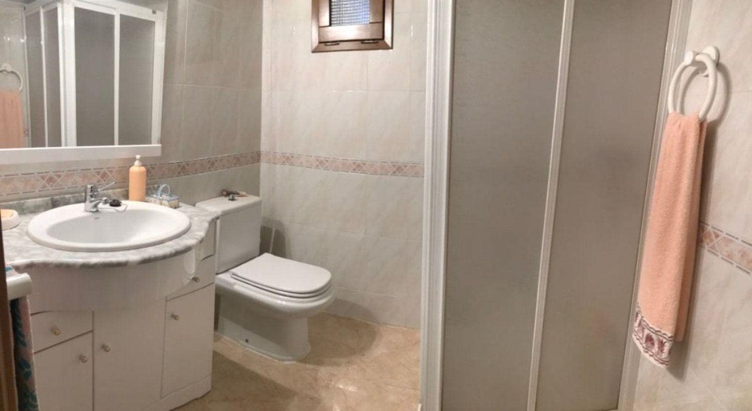 4 quarto Casa em Banda para venda em Valdeltormo - 75 000 € (Ref: 10124607)