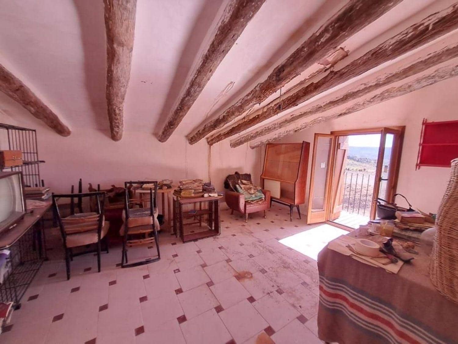 4 bedroom Finca/Country House for sale in Valderrobres - € 336,000 (Ref: 10124610)
