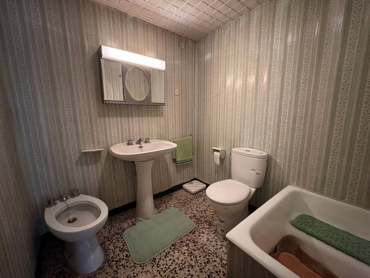 4 quarto Casa em Banda para venda em Valdeltormo com garagem - 64 000 € (Ref: 10124611)