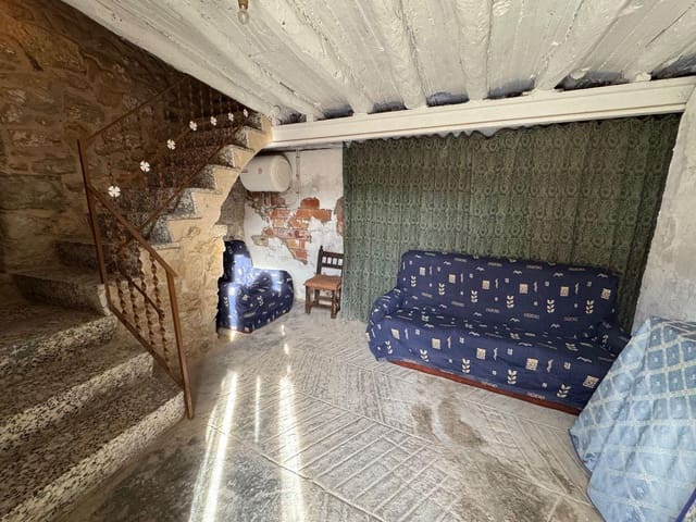 4 quarto Casa em Banda para venda em Valdeltormo com garagem - 64 000 € (Ref: 10124611)