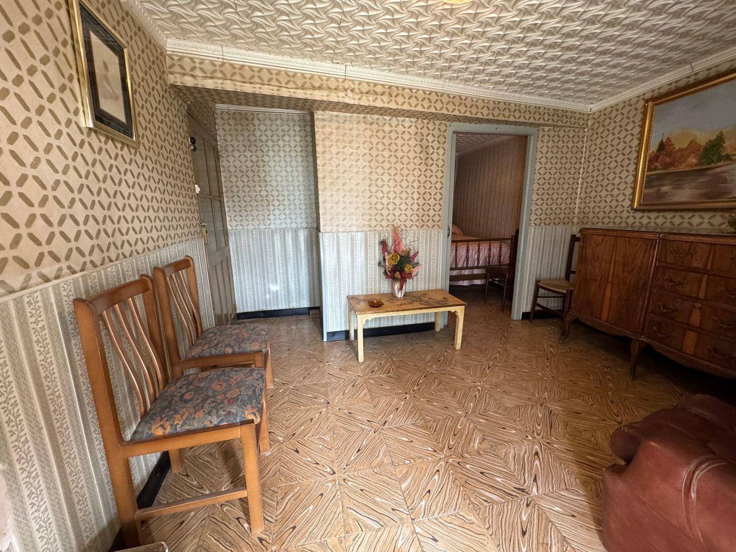 4 quarto Casa em Banda para venda em Valdeltormo com garagem - 64 000 € (Ref: 10124611)