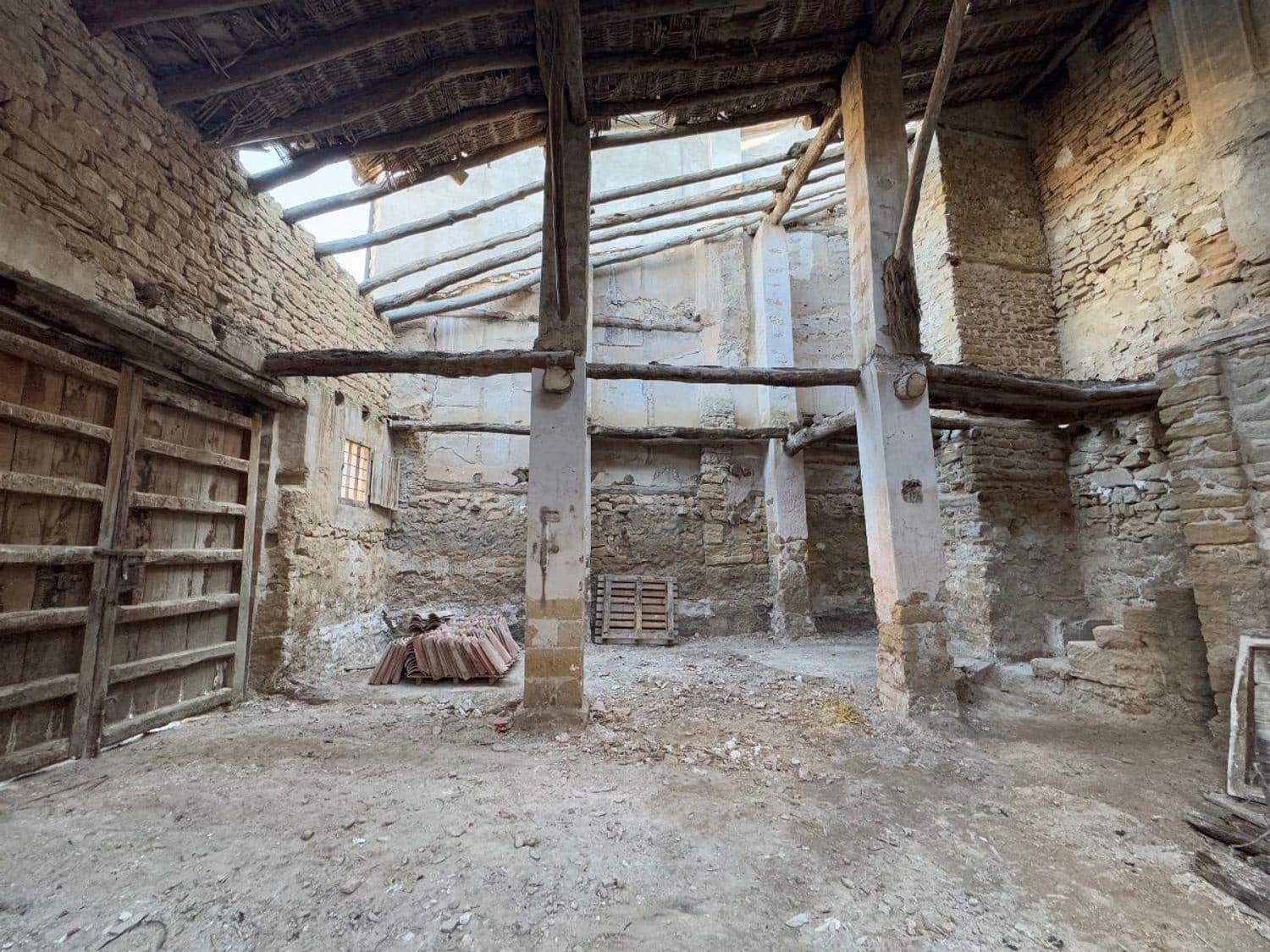 4 soveværelse Byhus til salg i Castelseras - € 95.000 (Ref: 10124617)