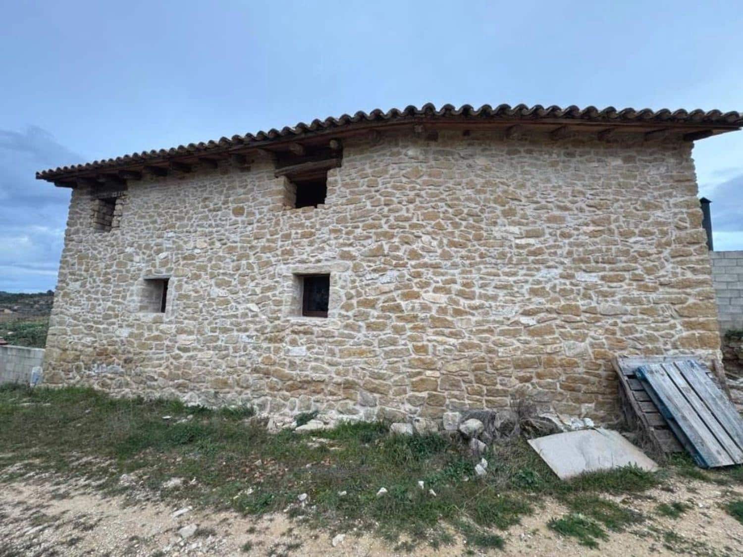 1 bedroom Finca/Country House for sale in Valderrobres - € 105,000 (Ref: 10124619)