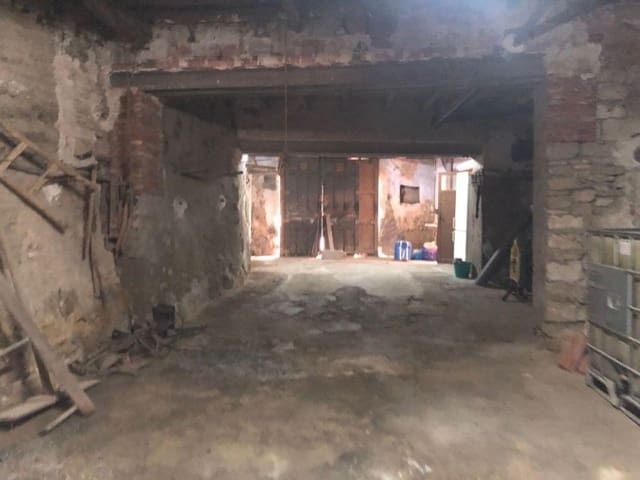 4 quarto Casa em Banda para venda em Valdeltormo com garagem - 99 000 € (Ref: 10124621)