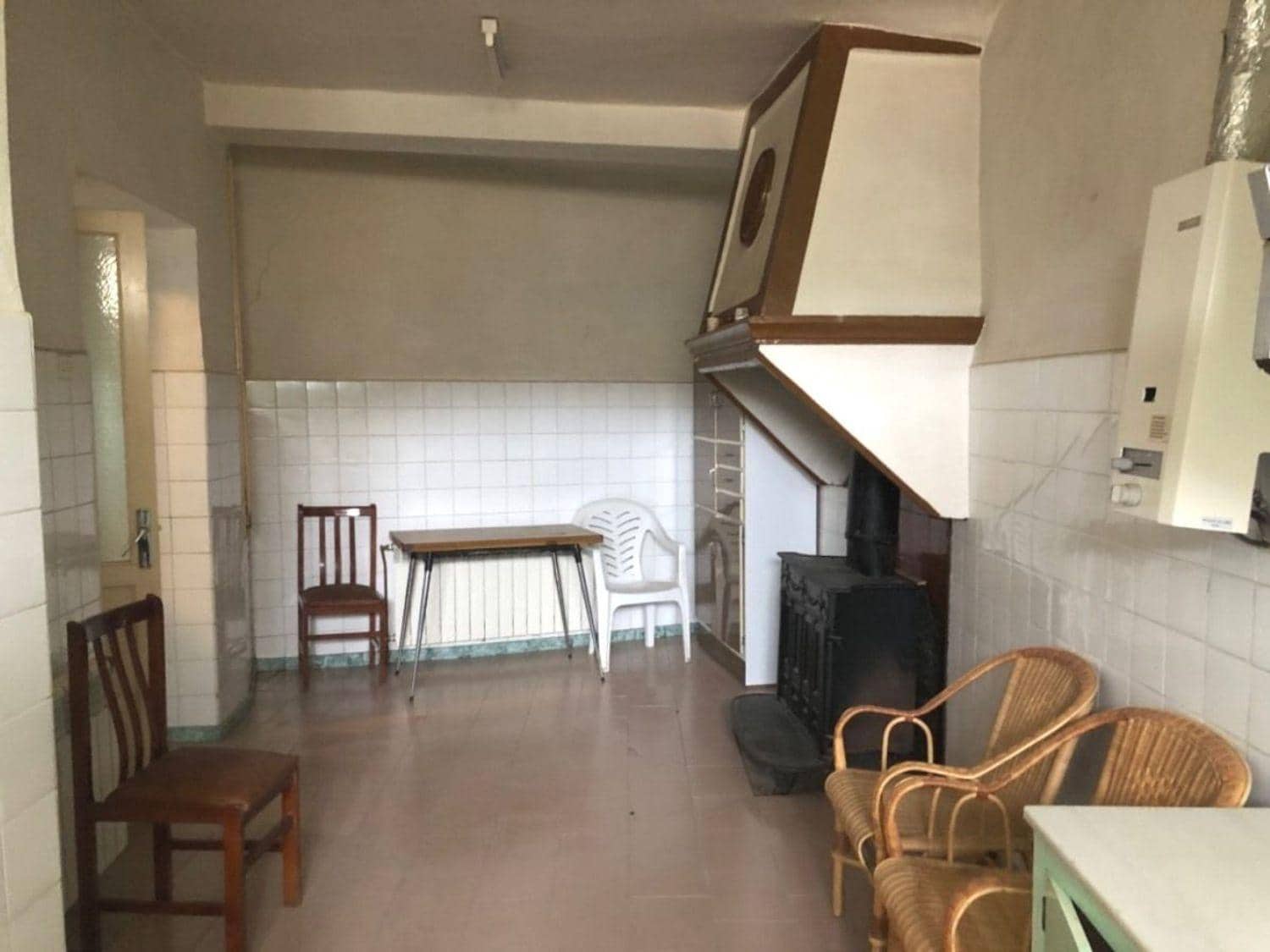 Casa de 4 habitaciones en Valdeltormo en venta con garaje - 99.000 € (Ref: 10124621)