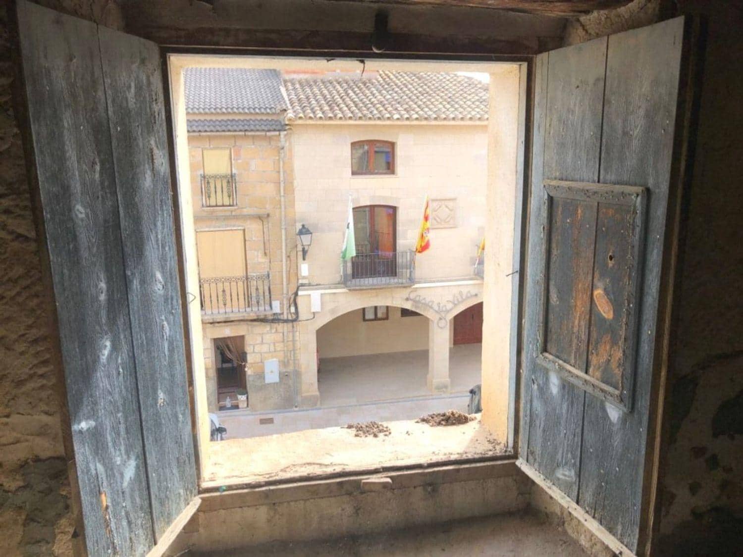 Casa de 4 habitaciones en Valdeltormo en venta con garaje - 99.000 € (Ref: 10124621)