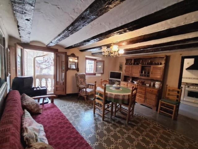 6 soveværelse Byhus til salg i Peñarroya de Tastavins - € 165.000 (Ref: 10124627)