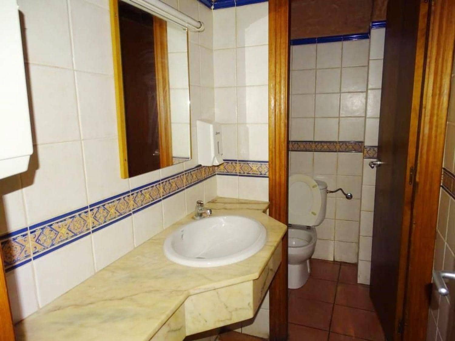 2 sovrum Kommersiell till salu i Cretas - 148 000 € (Ref: 10124642)