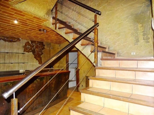 2 sovrum Kommersiell till salu i Cretas - 148 000 € (Ref: 10124642)
