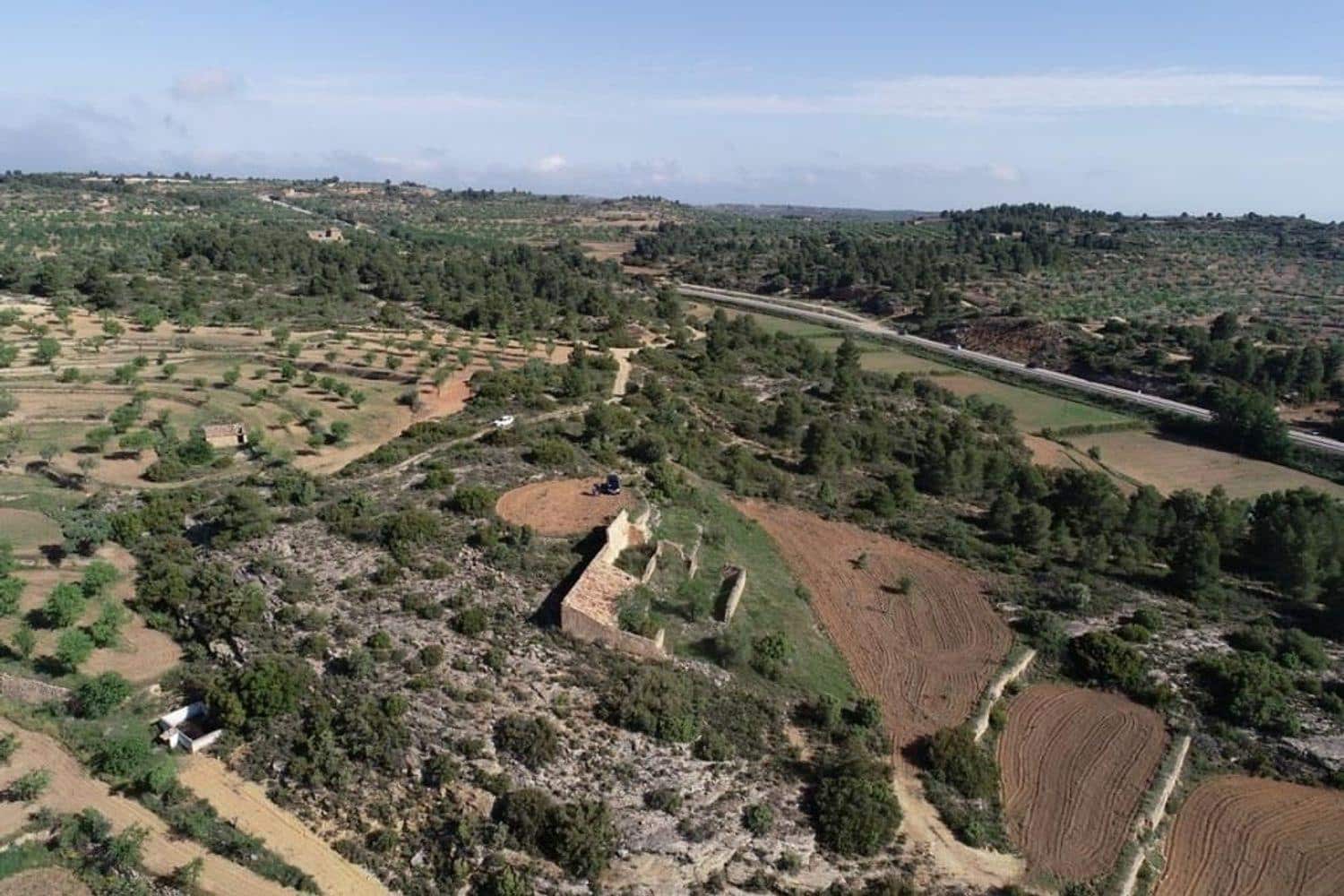 Ubebygd land til salgs i Valjunquera - € 35 000 (Ref: 10124643)