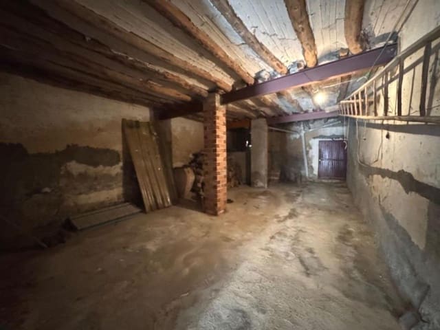4 quarto Casa em Banda para venda em Valdeltormo com garagem - 63 000 € (Ref: 10124653)