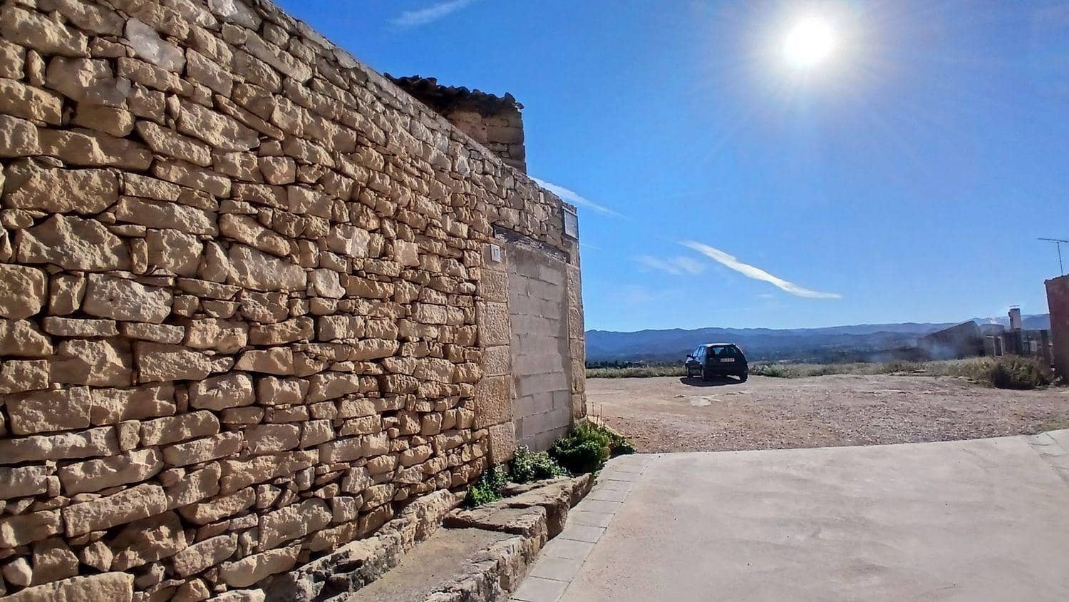 Townhouse for sale in Cretas - € 48,000 (Ref: 10131423)