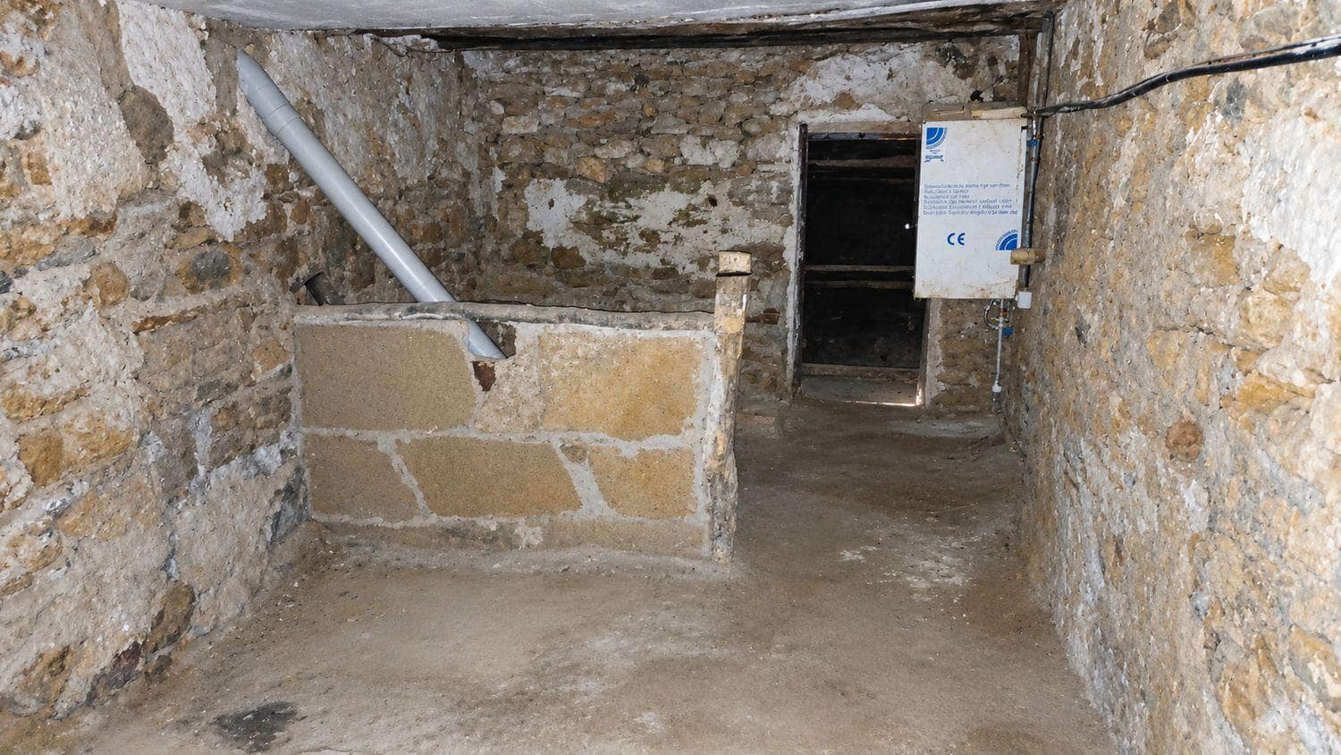 5 soveværelse Byhus til salg i Torre del Compte - € 80.000 (Ref: 10171231)