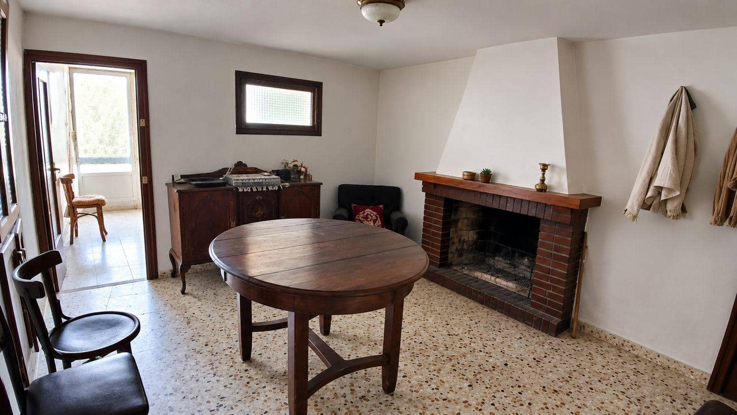 5 soveværelse Byhus til salg i Torre del Compte - € 80.000 (Ref: 10171231)
