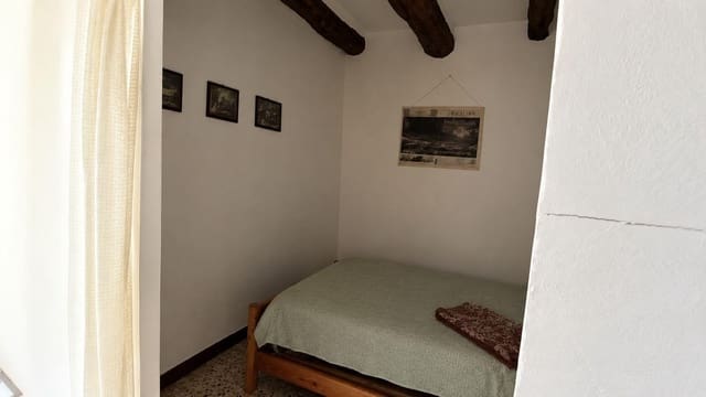 5 soveværelse Byhus til salg i Torre del Compte - € 80.000 (Ref: 10171231)