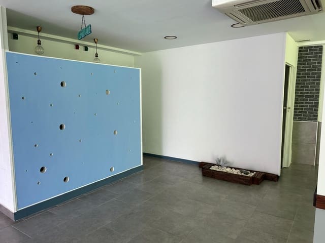 Comercial para venda em Centro, Santa Pola com garagem - 140 175 € (Ref: 7985064)