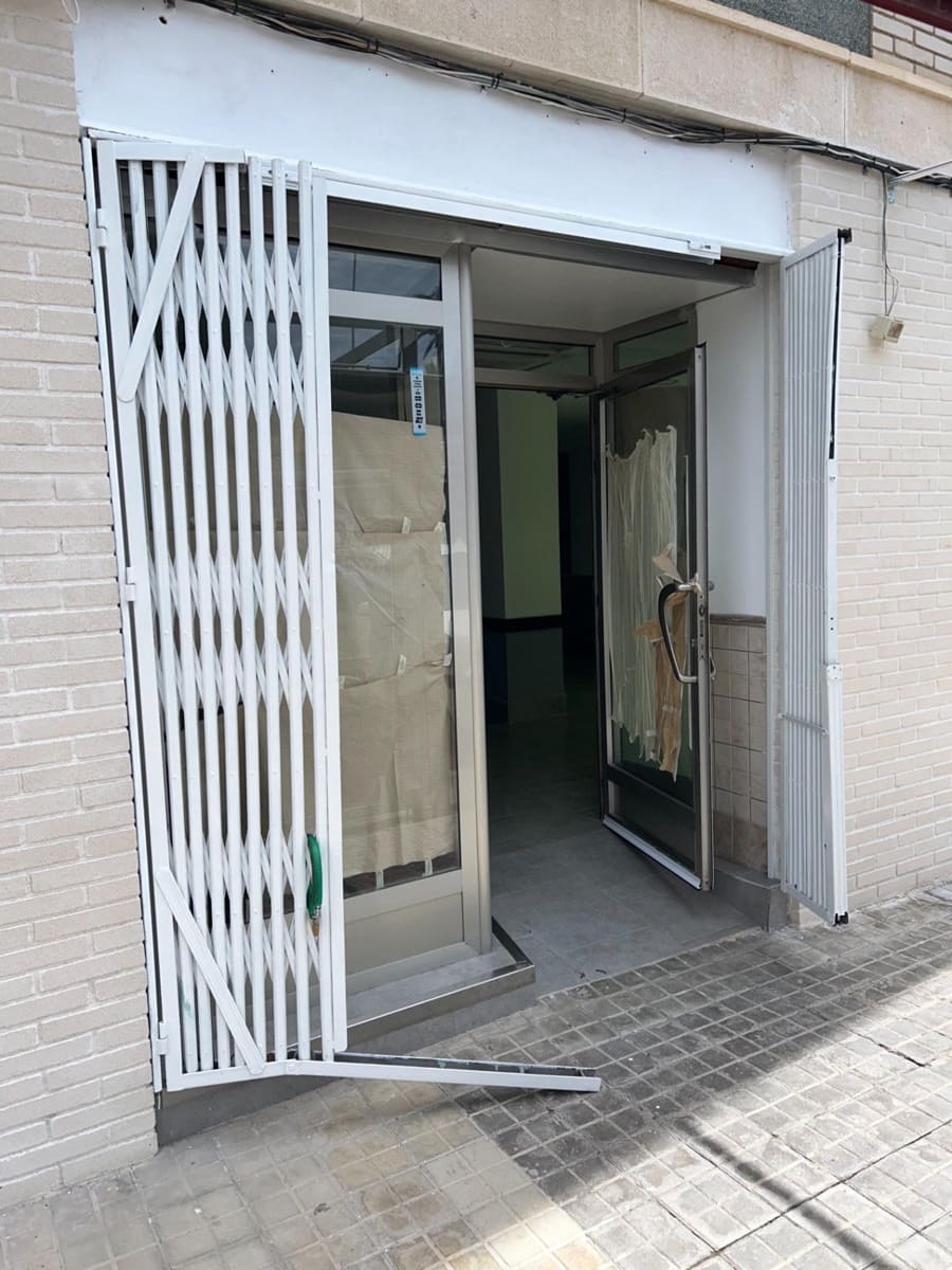 Comercial para venda em Santa Pola com garagem - 140 175 € (Ref: 7985064)