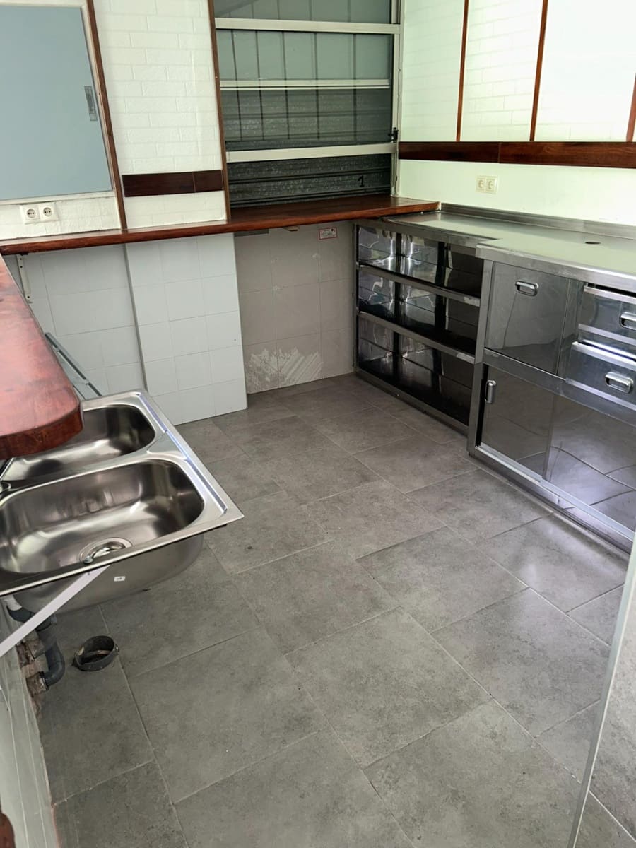 Comercial para venda em Santa Pola com garagem - 140 175 € (Ref: 7985064)