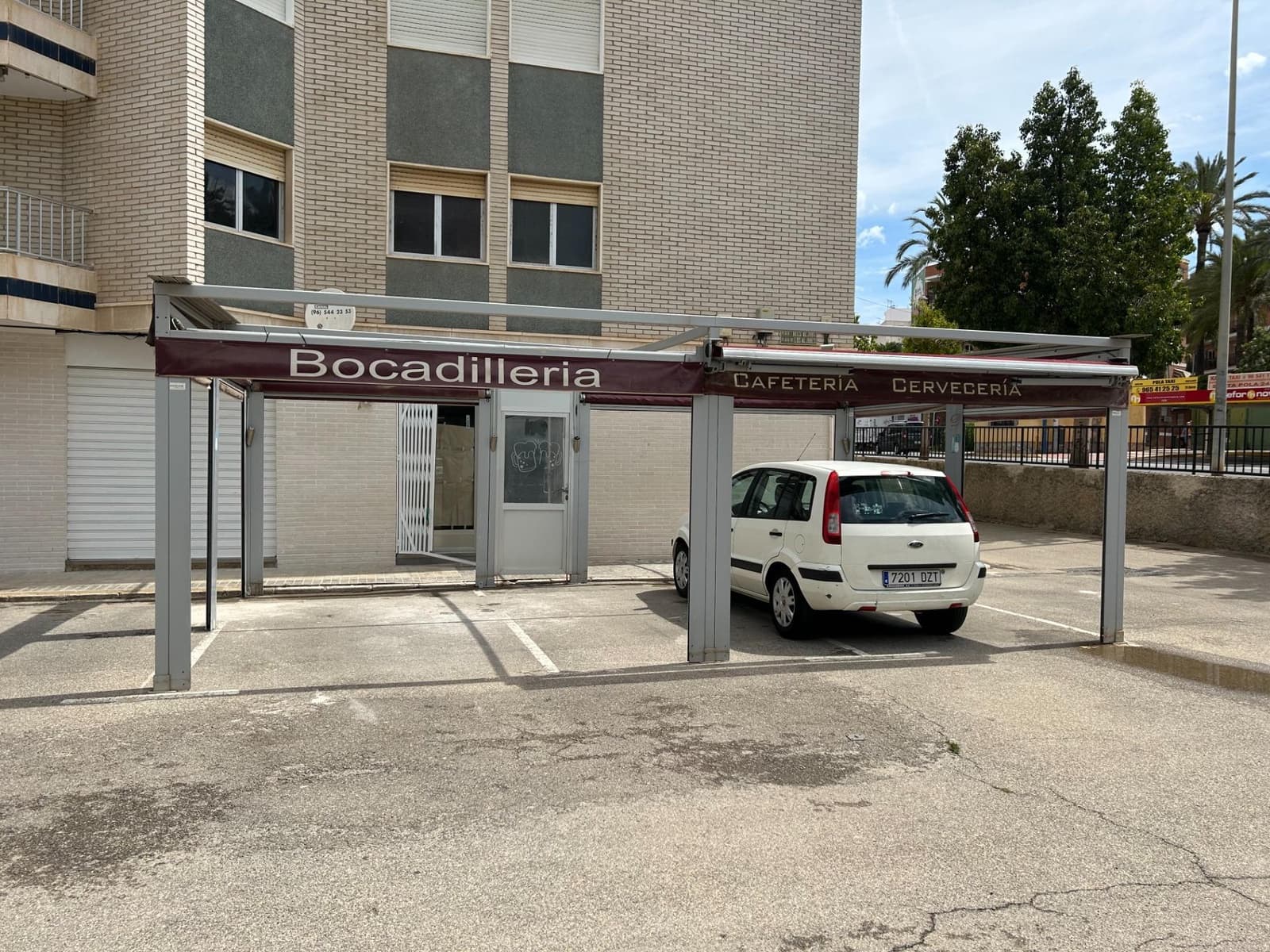 Comercial para venda em Santa Pola com garagem - 140 175 € (Ref: 7985064)