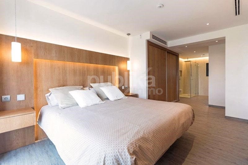 3 bedroom Villa for sale in Muro with pool garage - € 2,750,000 (Ref: 7985296)