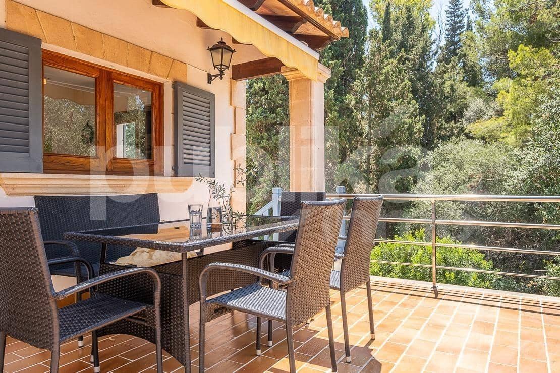 6 bedroom Villa for sale in Mal Pas-Bon Aire with pool - € 1,445,000 (Ref: 8460216)