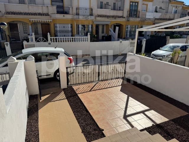 2 soveværelse Rækkehus til salg i Guardamar del Segura med swimmingpool - € 139.000 (Ref: 9847988)