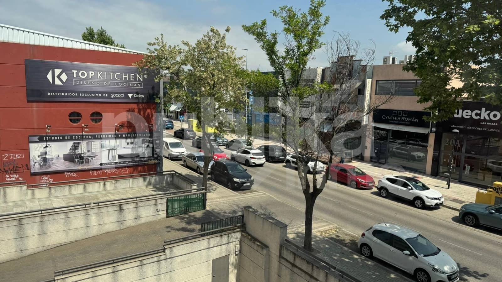 Kommersiell til salgs i Las Rozas de Madrid - € 280 000 (Ref: 9847990)