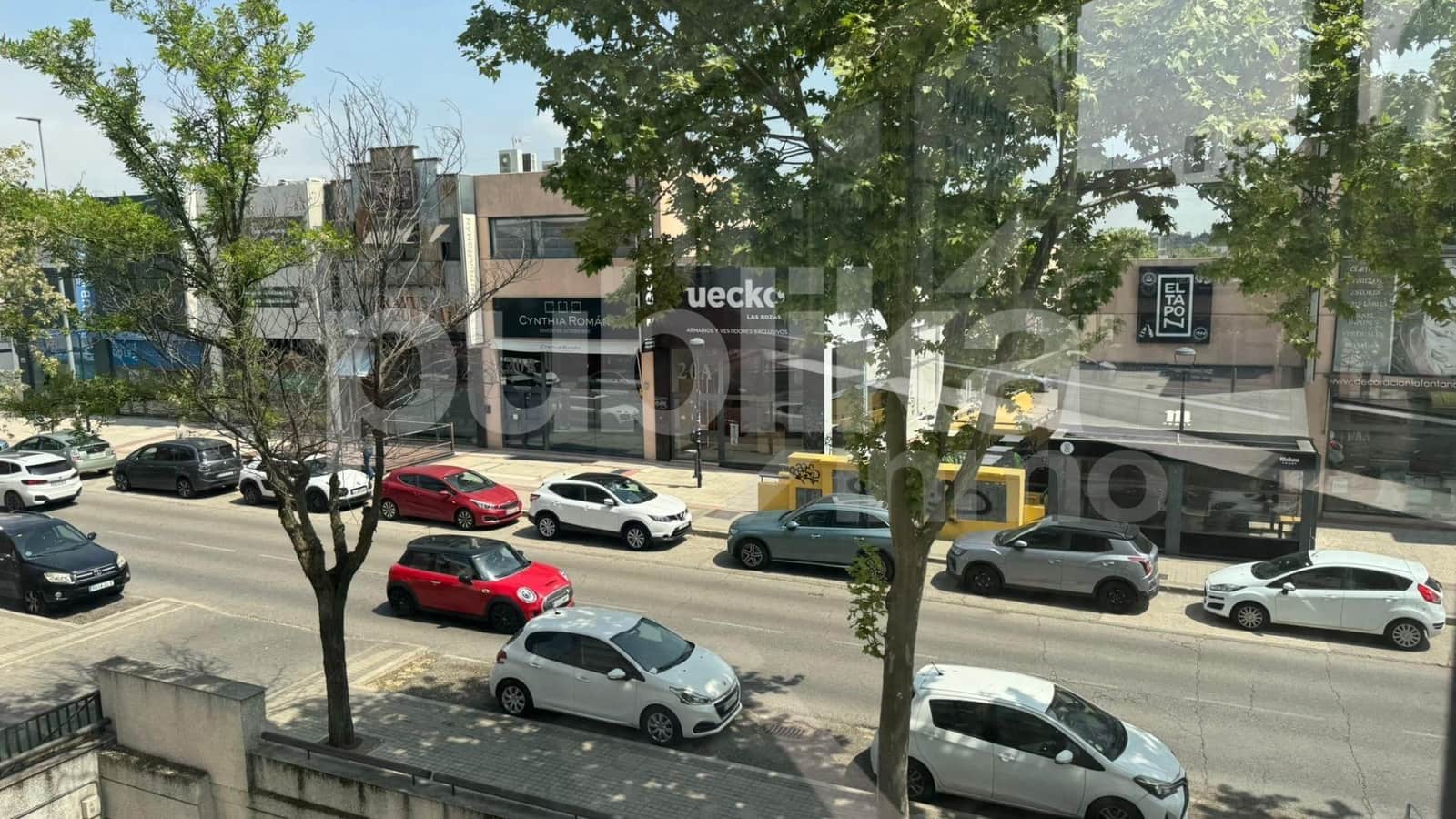 Kommersiell til salgs i Las Rozas de Madrid - € 280 000 (Ref: 9847990)