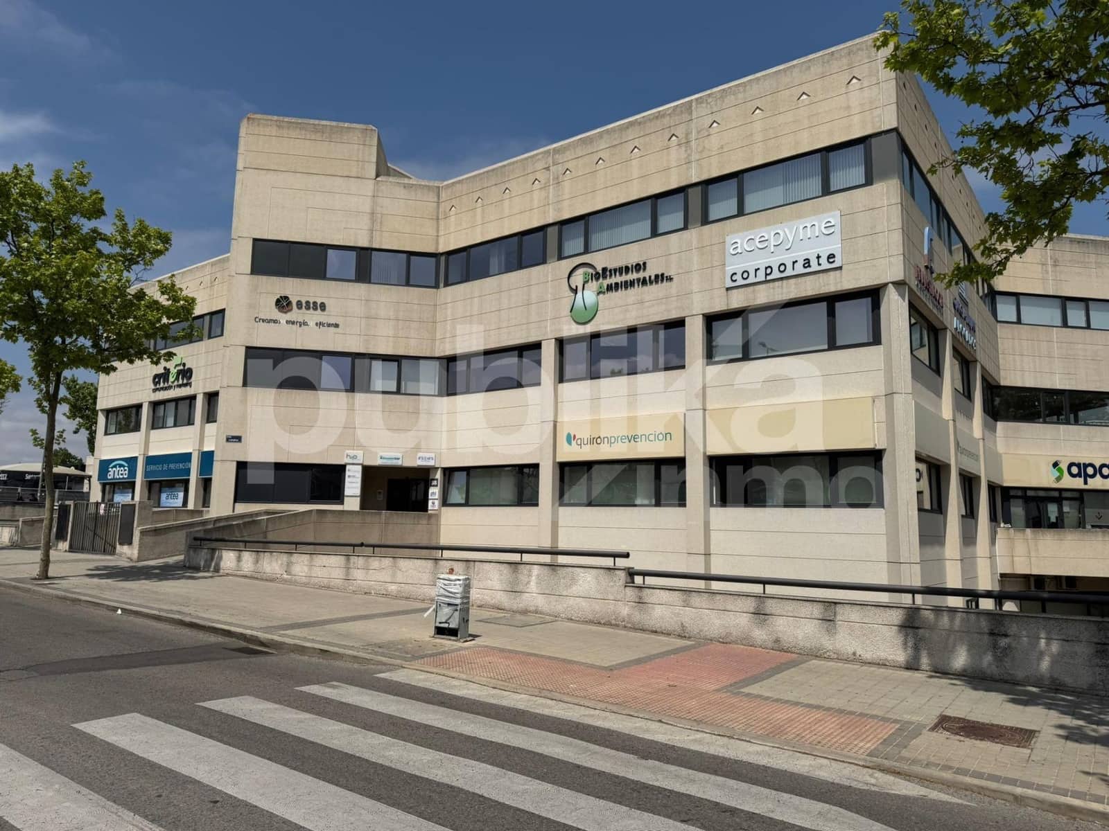 Kommersiell til salgs i Las Rozas de Madrid - € 280 000 (Ref: 9847990)