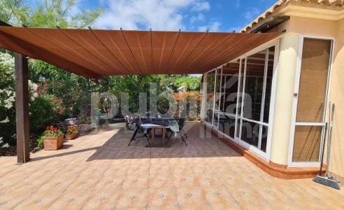 12 bedroom Villa for sale in Perleta with pool garage - € 995,000 (Ref: 9847999)