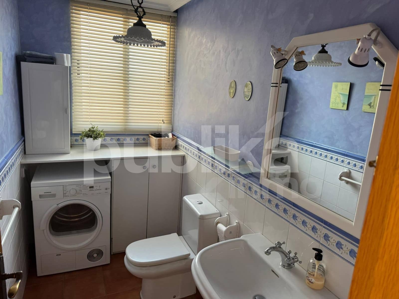 12 bedroom Villa for sale in Perleta with pool garage - € 995,000 (Ref: 9847999)