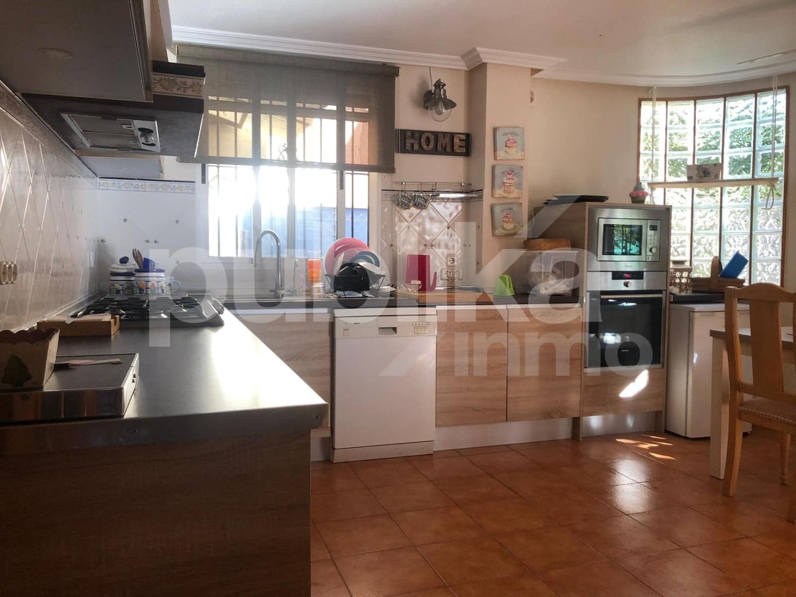 12 bedroom Villa for sale in Perleta with pool garage - € 995,000 (Ref: 9847999)